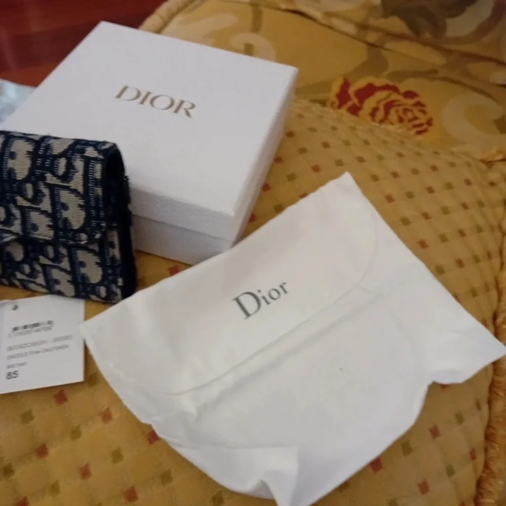 Dior Saddle Lotus Wallet - Picture 4 of 12